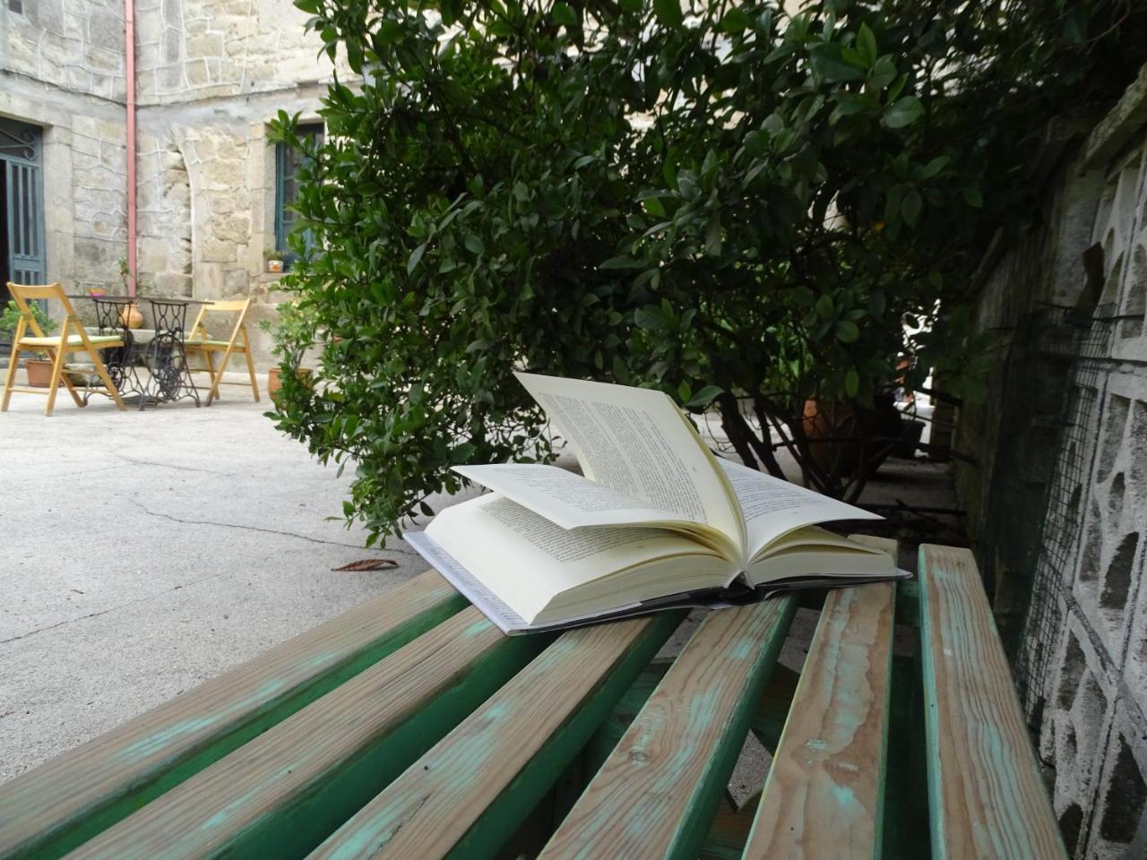 Albergue Convento Del Camino Tui Exteriör bild